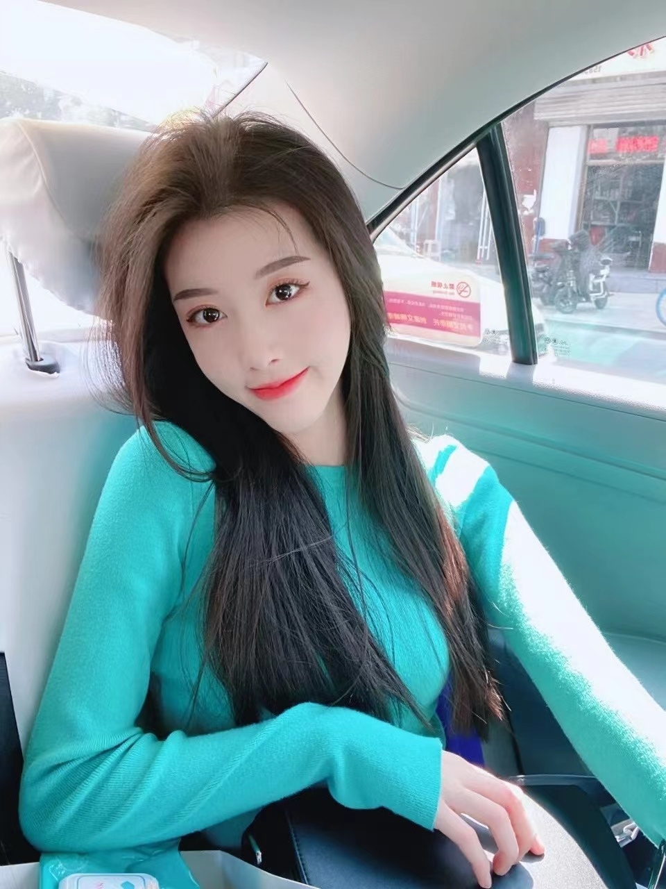 昨晚跟同事去了龙华区水疗,会所里面真是让我大开眼